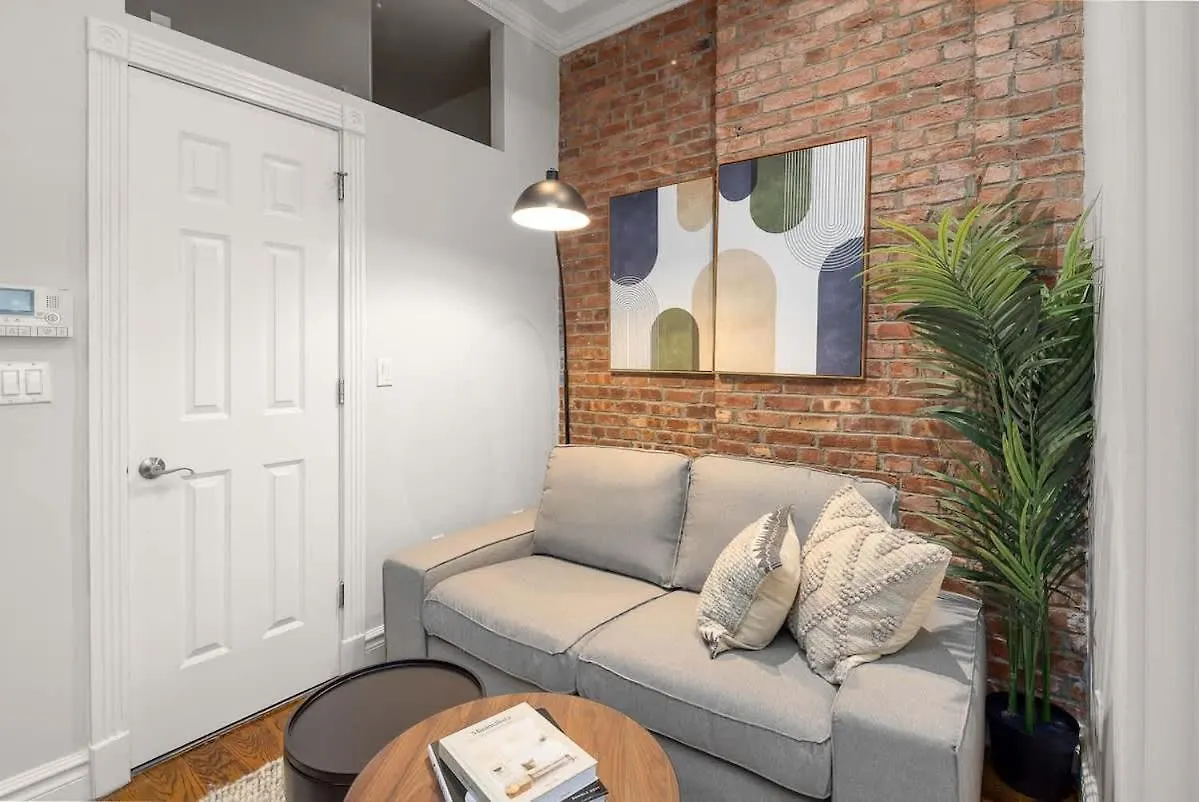 Stylish Retreat In Prime West Village Spot ile iletişim